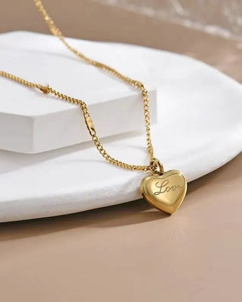 1pcs Gold-color Necklace Ms Simple Fashion Peach Heart Engraved Love Collarbone Chain Holiday Gifts