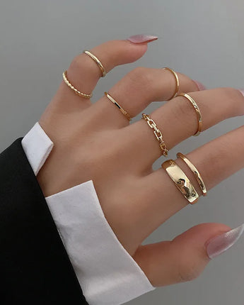 LATS 7pcs Fashion Jewelry Rings Set Hot Selling Metal Hollow Round Opening Women Finger Ring for Girl Lady Party Wedding Gifts